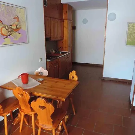 In Cervinia Due Апарт-готель *