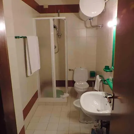 Apart-hotel In Cervinia Due *